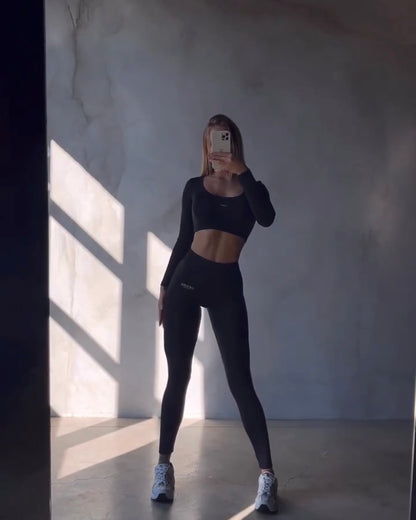 Cardi Set
